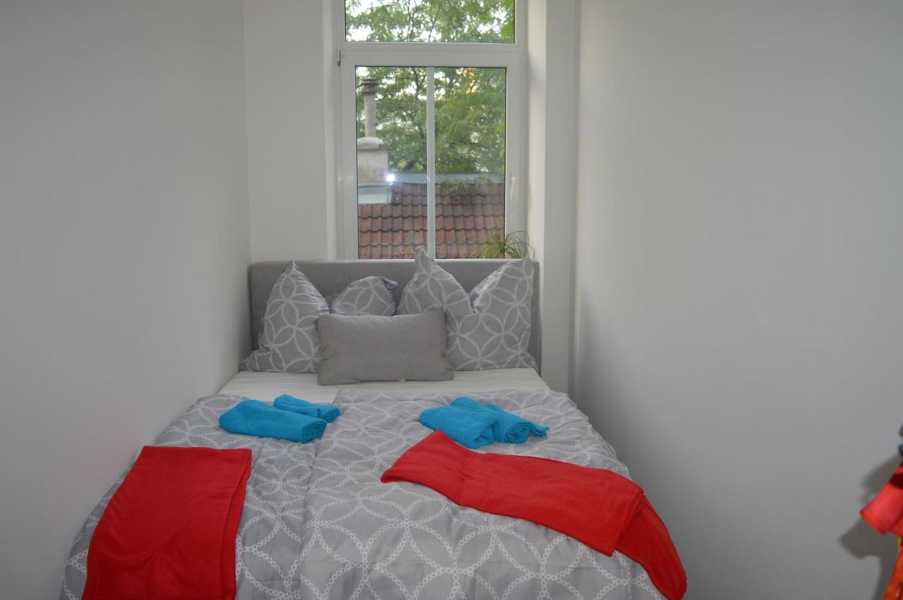 Nette Altbauwohnung Nur 10 Min Von Der Apartamento *