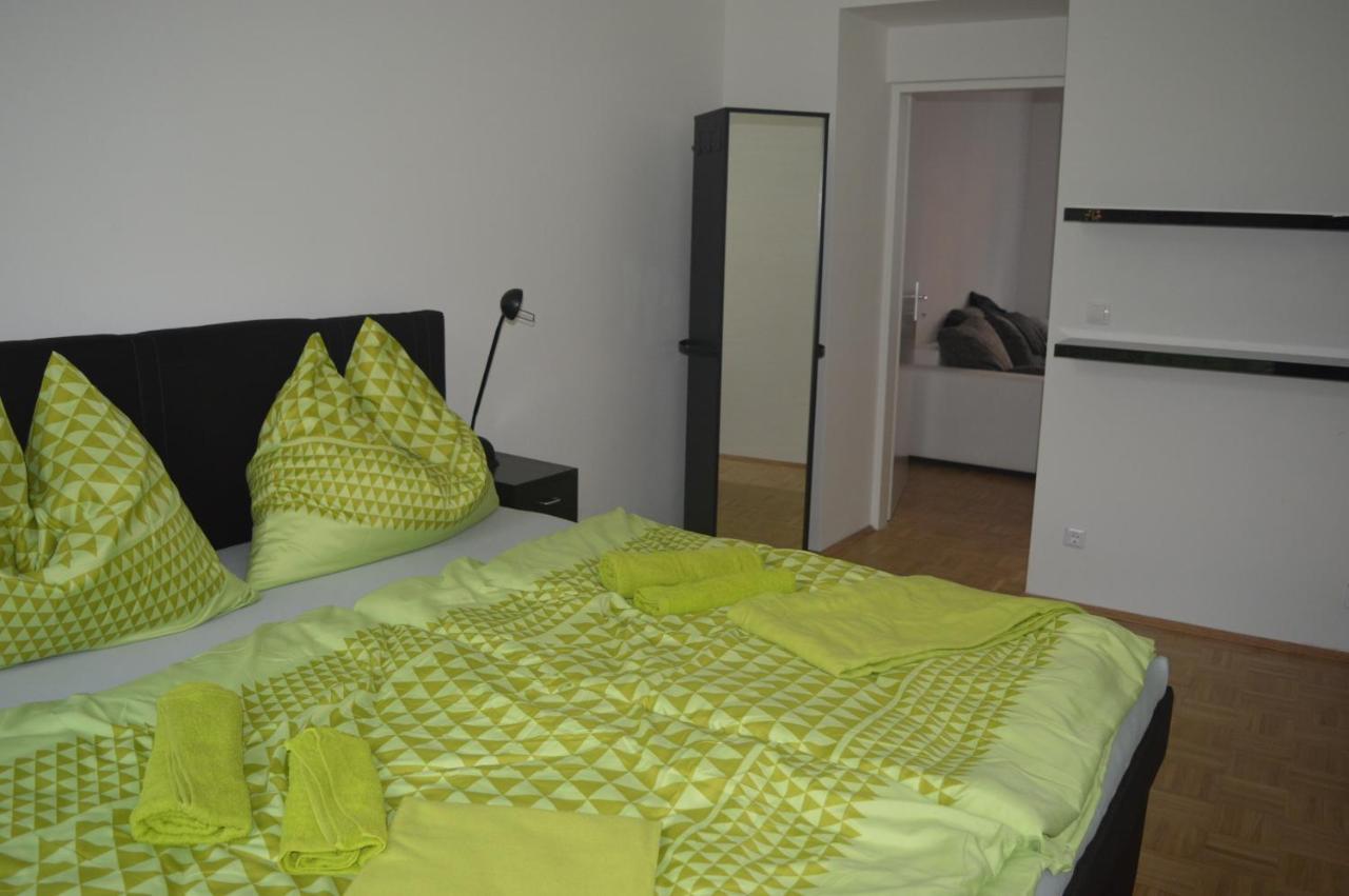 Nette Altbauwohnung Nur 10 Min Von Der Appartement